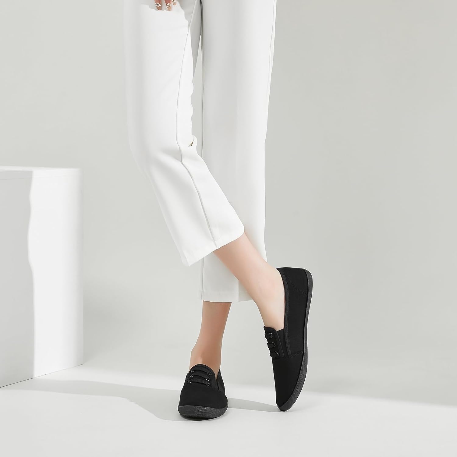 Women's Canvas Slip on Sneakers Casual Slip on Walking Shoes Womens Tennis Shoes Flat Dress Shoes Non Slip Work Shoes