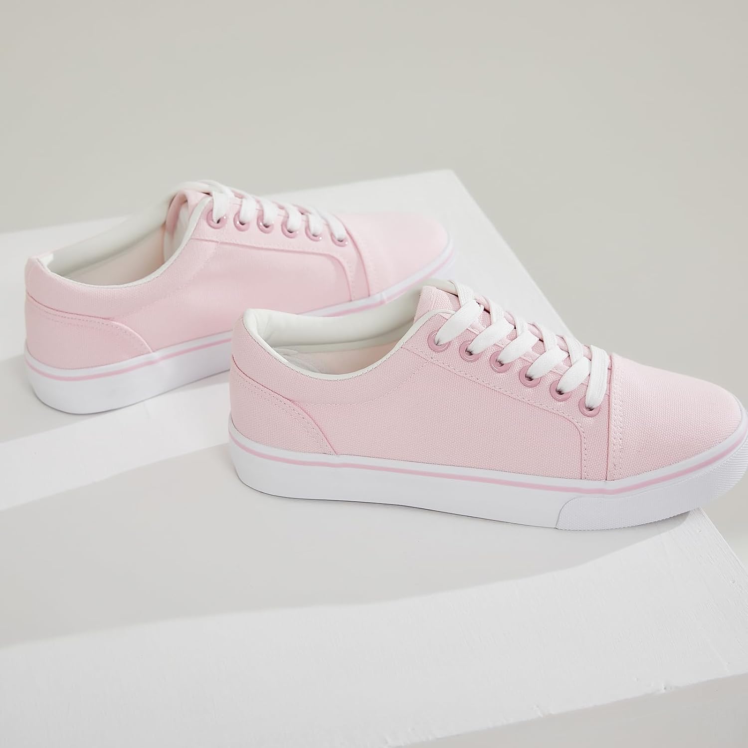 Canvas Shoes for Women White Canvas Sneakers Womens Casual Shoes Low Top Black Sneakers Comfortable Tennis Shoes