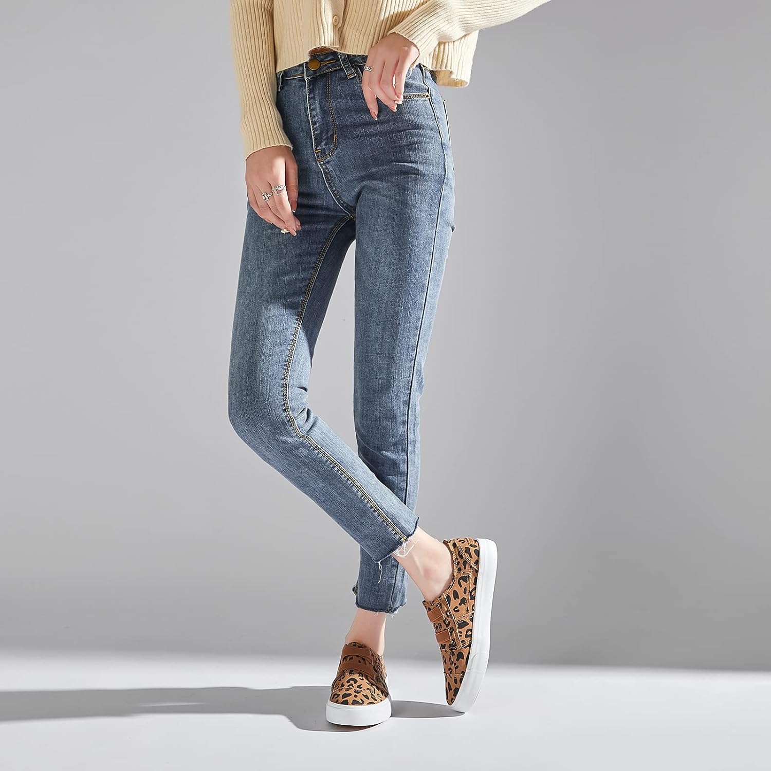 Womens Slip on Shoes Patchwork Canvas Fashion Sneakers Casual Tennis Shoes Walking Flat Shoes(Brown Leopard,US6)