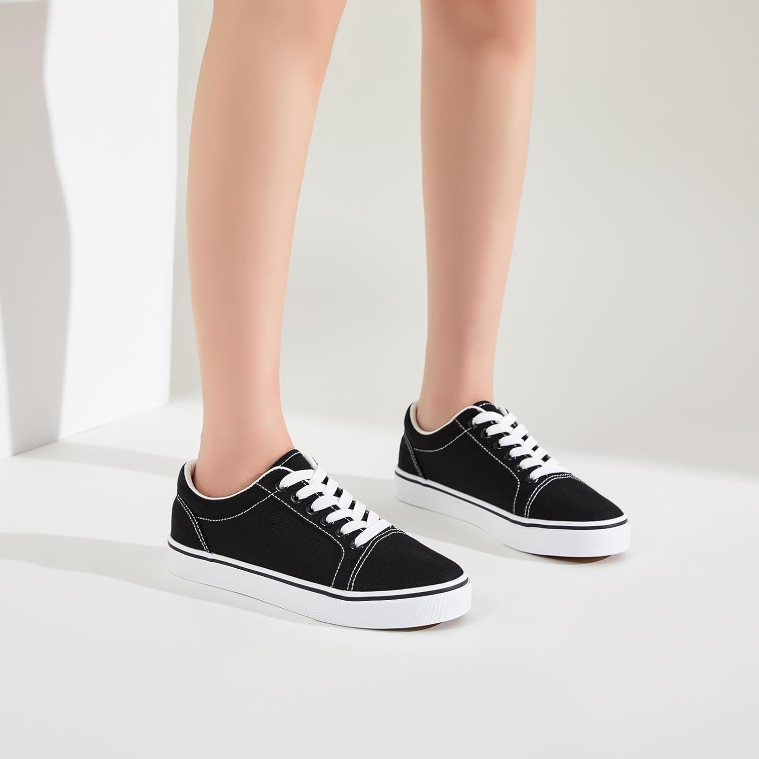 Canvas Shoes for Women White Canvas Sneakers Womens Casual Shoes Low Top Black Sneakers Comfortable Tennis Shoes